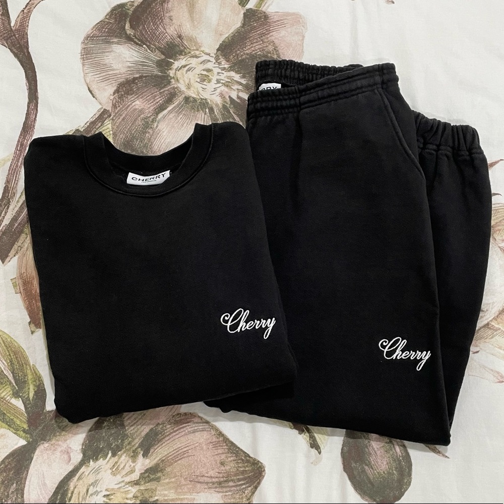 Cherry LA American Classic Sweatsuit - M